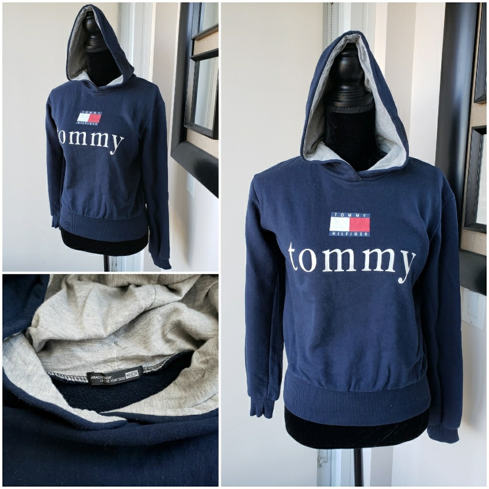 *Winter Sale* Tommy Hilfiger Sweaters